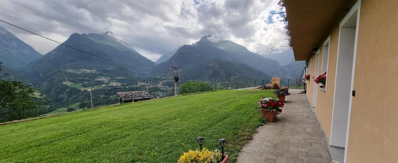 Lo Noyer Et Les Roses Bed & Breakfast Saint Nicolas Exterior photo