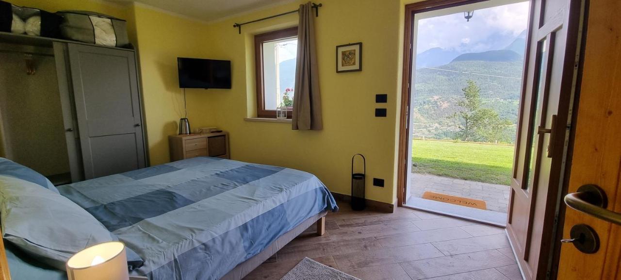 Lo Noyer Et Les Roses Bed & Breakfast Saint Nicolas Exterior photo